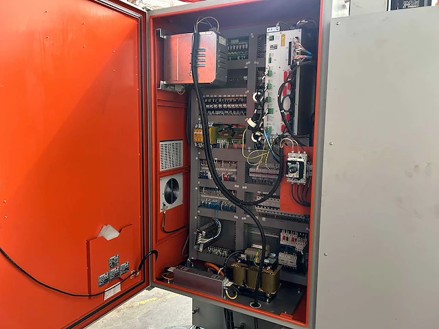 Mondiale / challanger - micromill 430 - cnc freesmachine - 2014 - afbeelding 2 van  13