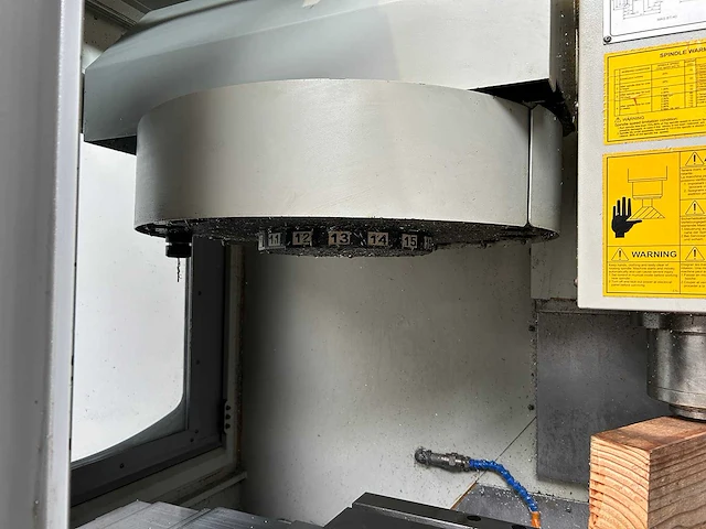 Mondiale / challanger - micromill 430 - cnc freesmachine - 2014 - afbeelding 10 van  13