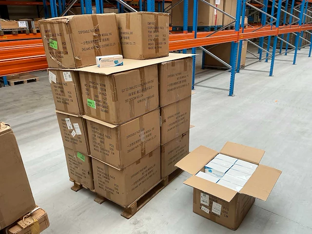 Mondkapjes 1 pallet - afbeelding 2 van  6