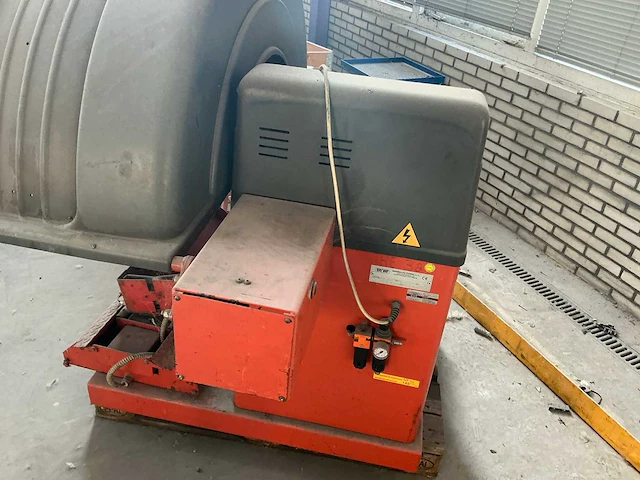 Mondolfo mt2300 s banden balanceerapparaat - afbeelding 12 van  16