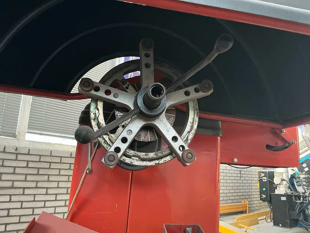 Mondolfo mt2300 s banden balanceerapparaat - afbeelding 15 van  16