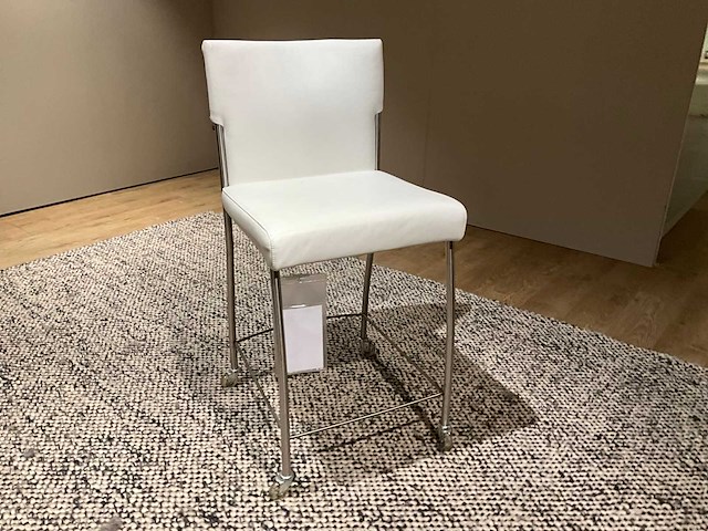 Monet verrijdbare barstoel laag - afbeelding 2 van  9