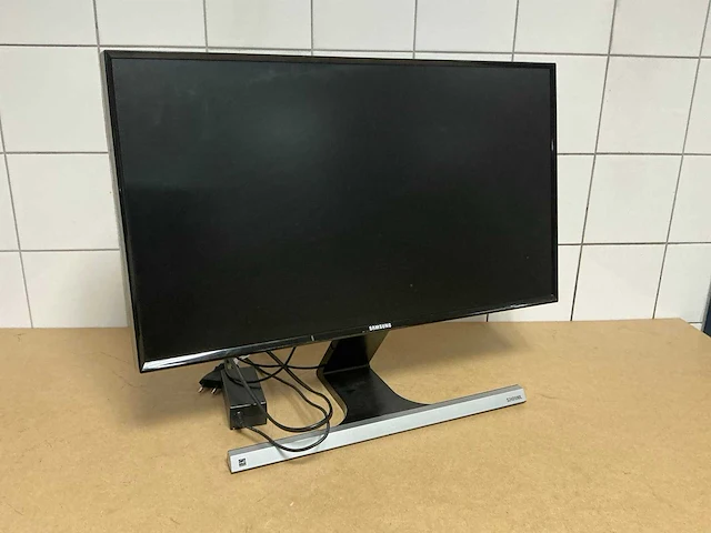 Monitor - samsung - s24d590pl - afbeelding 1 van  3