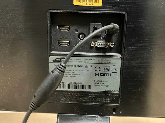 Monitor - samsung - s24d590pl - afbeelding 3 van  3
