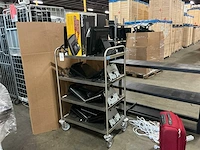 Monitor (12x) - afbeelding 1 van  8