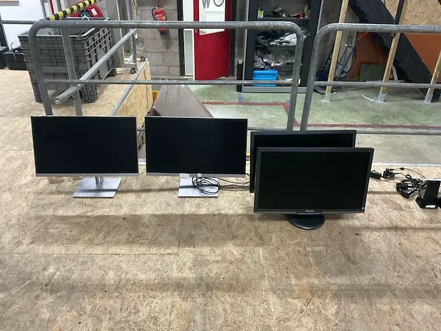 Monitor (4x) - afbeelding 1 van  4