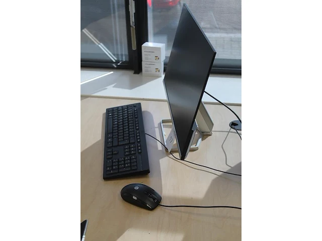 Monitor hp m24 f met toetsenbord en muis. - afbeelding 2 van  2