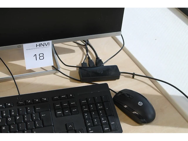 Monitor hp m24 f met toetsenbord, hub en muis. - afbeelding 2 van  2