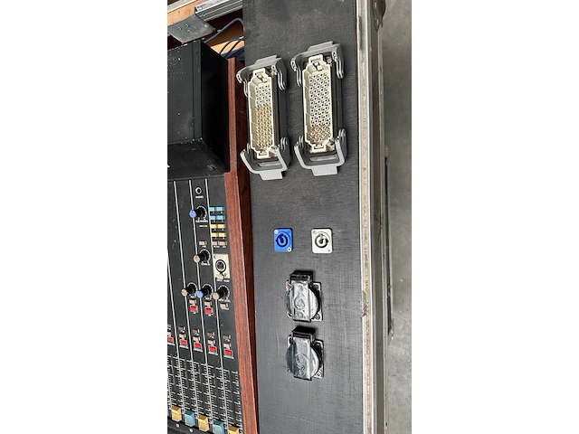 Monitor mixer 24ch yamaha, 2408m - afbeelding 2 van  11