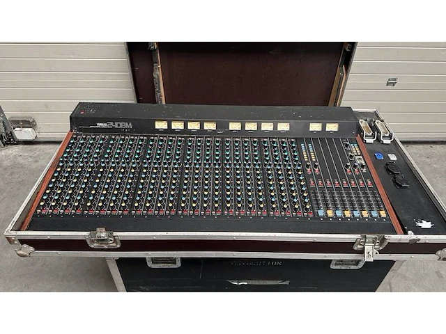 Monitor mixer 24ch yamaha, 2408m - afbeelding 1 van  11