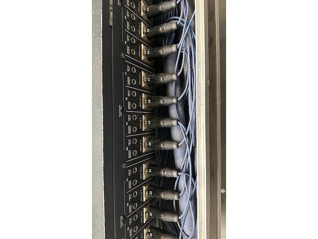 Monitor mixer 24ch yamaha, 2408m - afbeelding 9 van  11