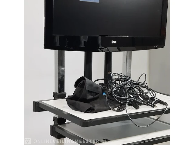 Monitor op standaard lg, 37lg3000 - afbeelding 3 van  12