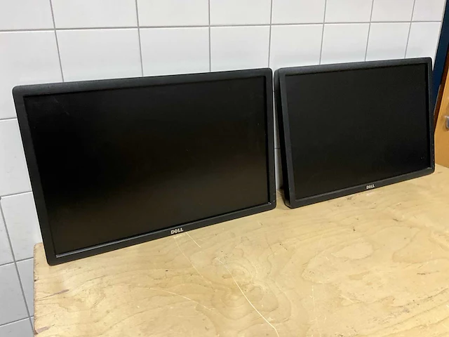 Monitoren - dell - p2213t (2x) - afbeelding 1 van  4