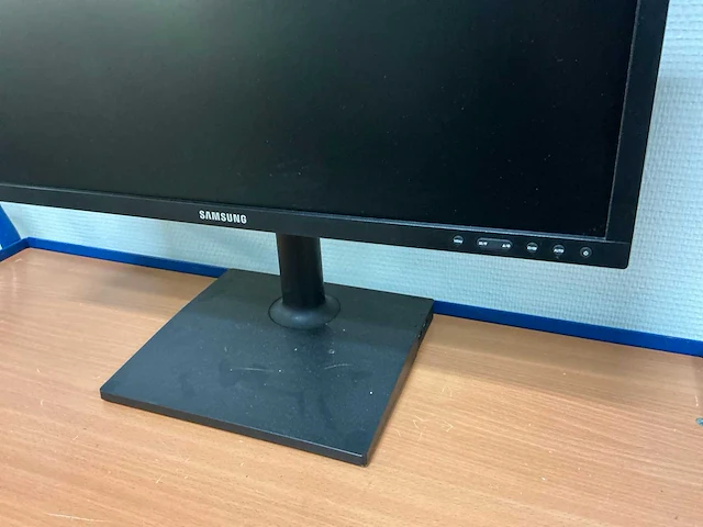 Monitoren - samsung - s24e650pl (8x) - afbeelding 2 van  5