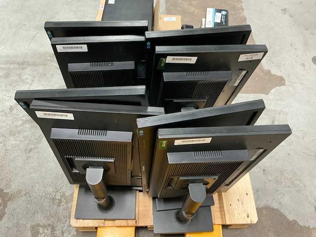 Monitoren - samsung - s24e650pl (8x) - afbeelding 5 van  5