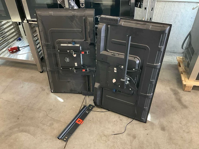 Monitoren (2x) - afbeelding 2 van  2