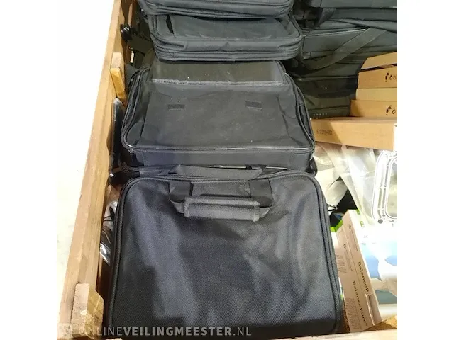 Monitorsteunen, laptop tassen en toebehoren - afbeelding 2 van  13