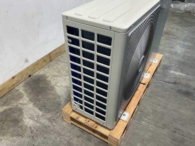 Monoblock awhp 10mr warmtepomp 10kw - afbeelding 10 van  12