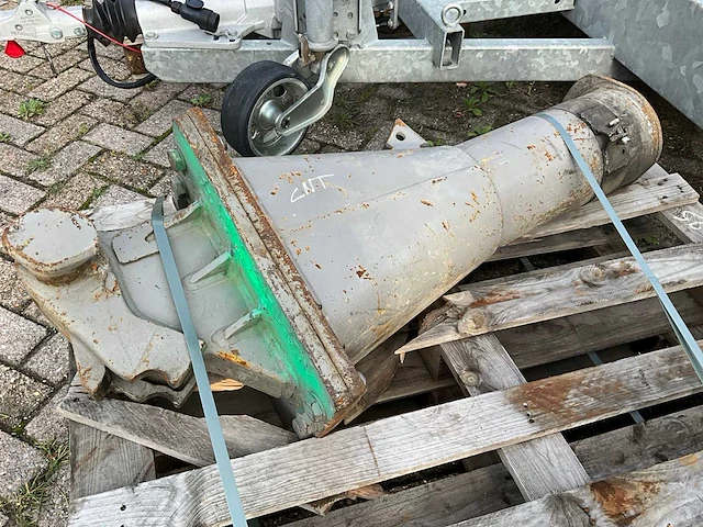 Montabert sc22 voorzetapparatuur breekhamer - afbeelding 2 van  5