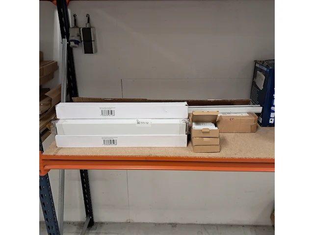 Montage frames, royal track systems - afbeelding 1 van  5