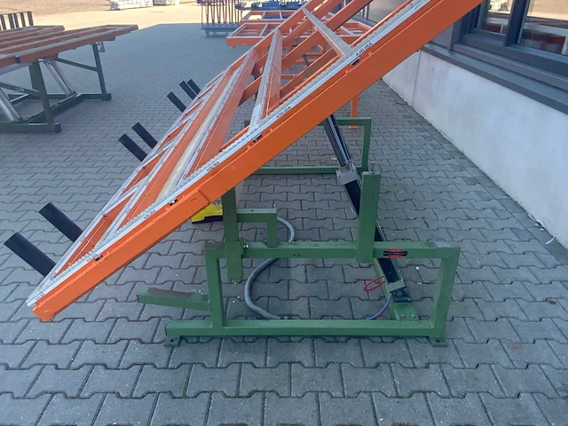 Montage kiep werktafel 300cm. - afbeelding 12 van  15