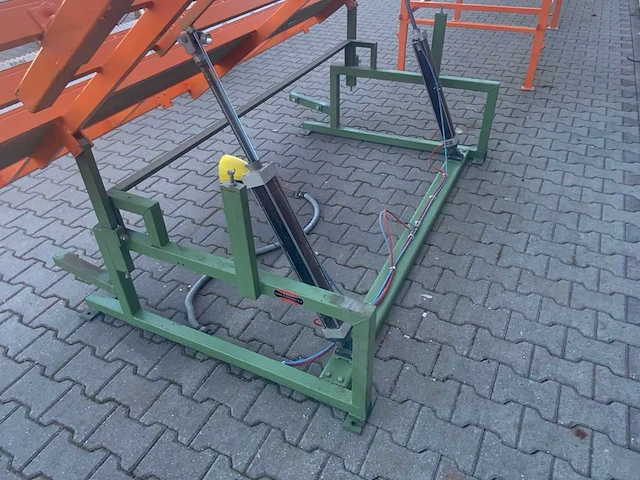 Montage kiep werktafel 300cm. - afbeelding 14 van  15