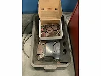 Montclair - ht mk4 - cilinderkop afpers testmachine - 2000 - afbeelding 4 van  17