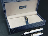 Montegrappa parola white fountain pen f iswotzaw - afbeelding 1 van  5