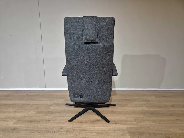 Montel - riley - relaxfauteuil - showroommodel - afbeelding 5 van  17