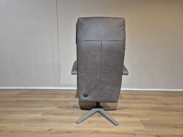 Montel - riley - relaxfauteuil - showroommodel - afbeelding 9 van  12