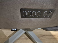 Montel - riley - relaxfauteuil - showroommodel - afbeelding 12 van  12