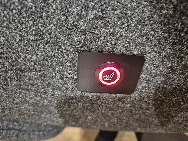 Montel - riley - relaxfauteuil - verwarming - sta op stoel - showroommodel - afbeelding 7 van  15