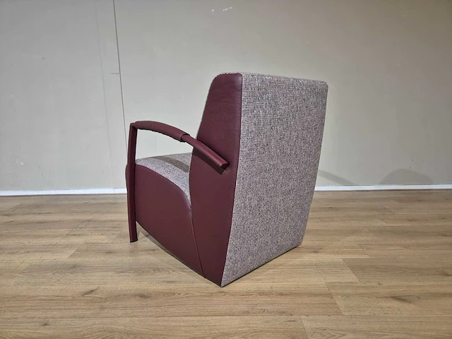Montel - sue - fauteuil - showroommodel - afbeelding 4 van  9