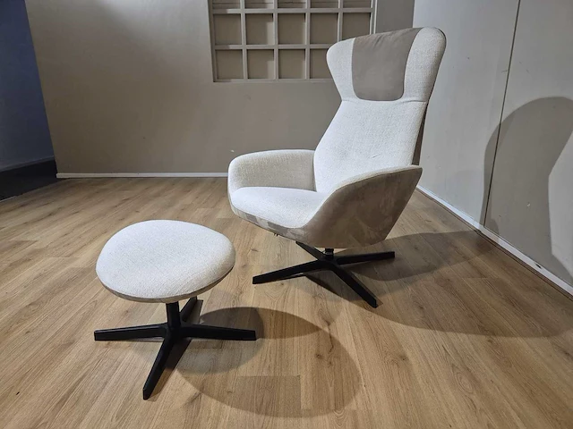Montel - yani - draaifauteuil - showroommodel - afbeelding 3 van  13