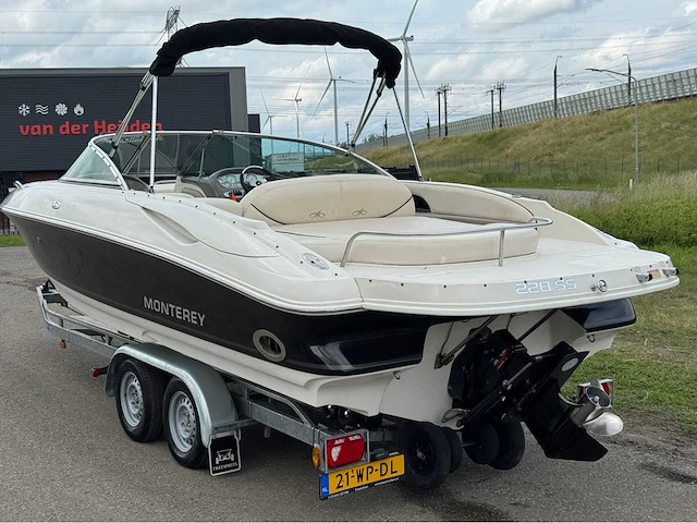 Monterey 228ss bowrider v8 open uitlaat speedboot - afbeelding 2 van  41