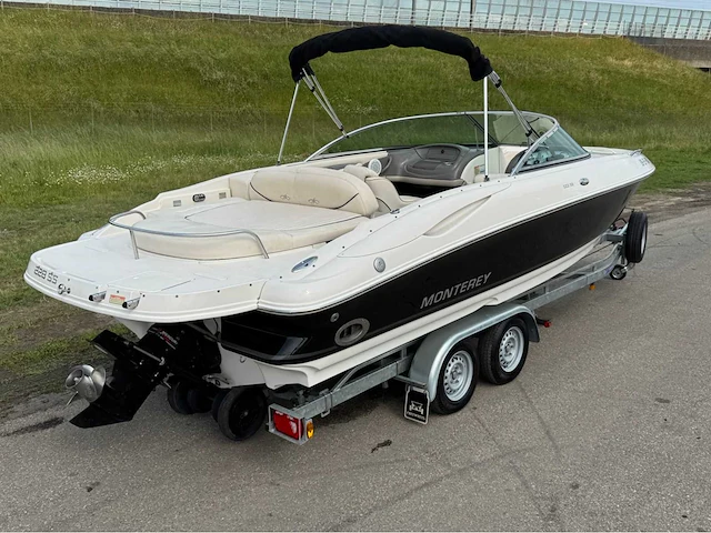 Monterey 228ss bowrider v8 open uitlaat speedboot - afbeelding 10 van  41