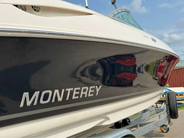 Monterey 228ss bowrider v8 open uitlaat speedboot - afbeelding 13 van  41