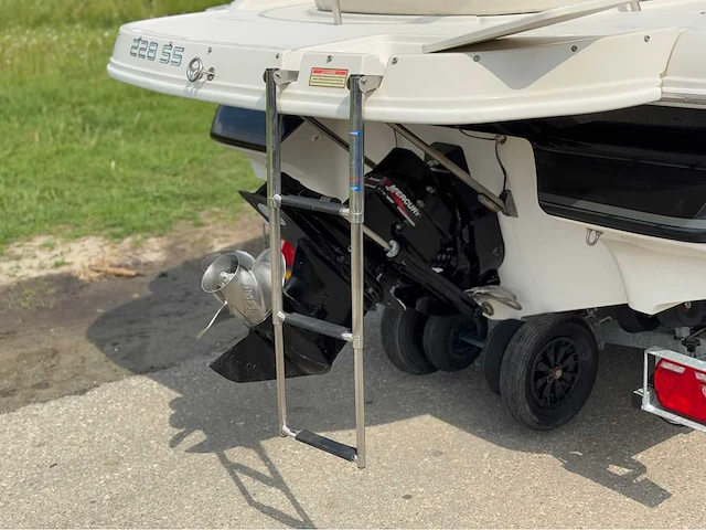 Monterey 228ss bowrider v8 open uitlaat speedboot - afbeelding 32 van  41