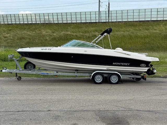 Monterey 228ss bowrider v8 open uitlaat speedboot - afbeelding 37 van  41