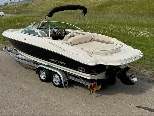 Monterey 228ss bowrider v8 open uitlaat speedboot - afbeelding 41 van  41