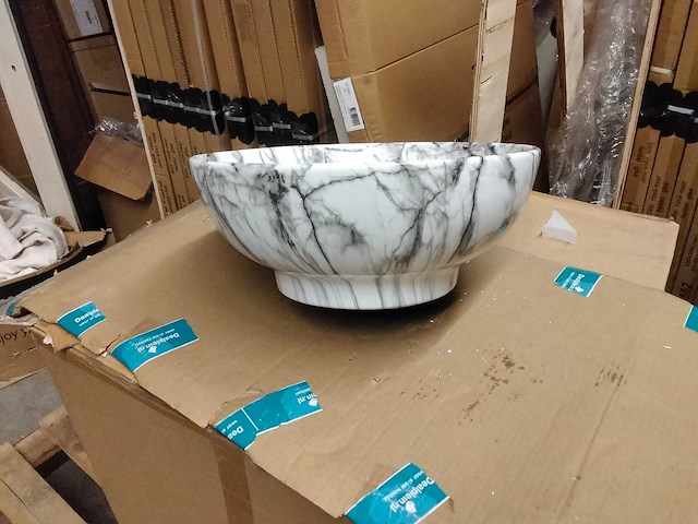 Mooie spoelbak van marmerlook - afbeelding 2 van  6