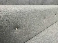 Moooi bottoni - design driezitsbank - grijs - marcel wanders - afbeelding 16 van  17