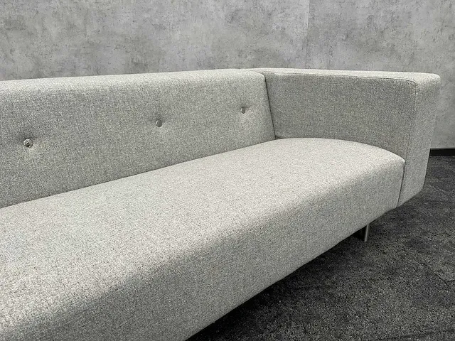 Moooi bottoni - design driezitsbank - grijs - marcel wanders - afbeelding 5 van  17