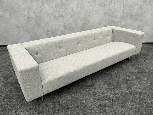 Moooi bottoni - design driezitsbank - grijs - marcel wanders - afbeelding 7 van  17
