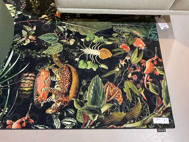 Moooi carpets menegerie of extinct animals vloerkleed - afbeelding 2 van  5