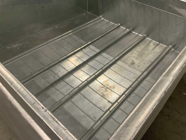 Mop-101 - gegalvaniseerde lekbak 1050l - afbeelding 8 van  11