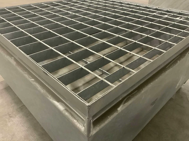 Mop-105 - gegalvaniseerde lekbak 110l (4x) - afbeelding 6 van  9