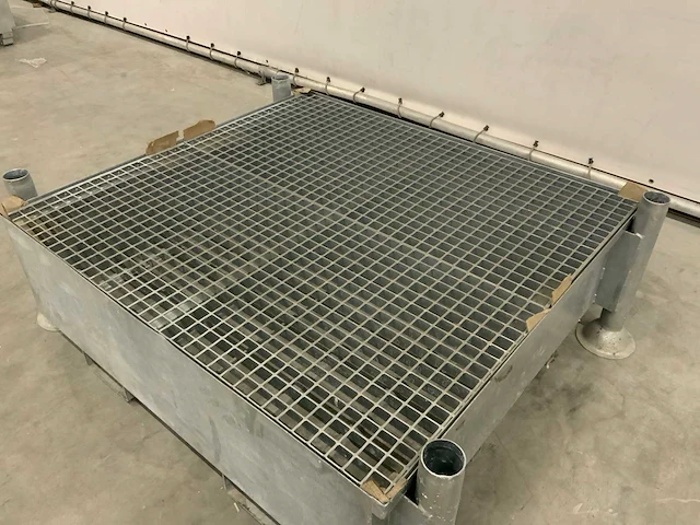 Mop-109 - gegalvaniseerde lekbak 440l stapelbaar - afbeelding 4 van  8