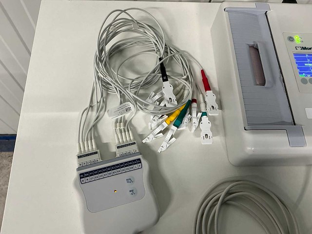 Mortara - eli 230 - ecg machine - afbeelding 3 van  5