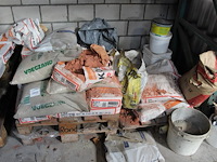 Mortels en voegzand op zes pallets. - afbeelding 2 van  7